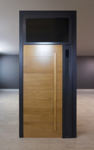 С фрамугой и бугельной ручкой