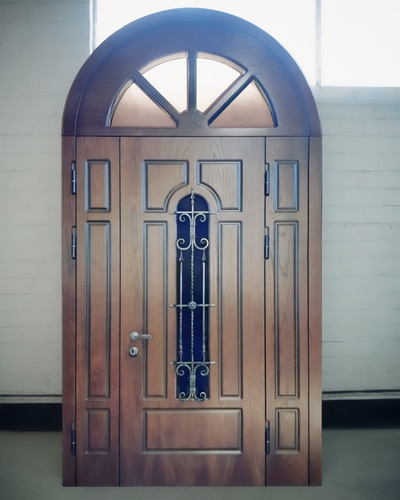 С арочной верхней вставкой