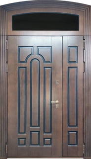 Входная полуторная термодверь с остеклением во фрамуге (панели МДФ шпон)