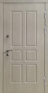 Входная квартирная дверь со светлыми фрезерованными накладками МДФ